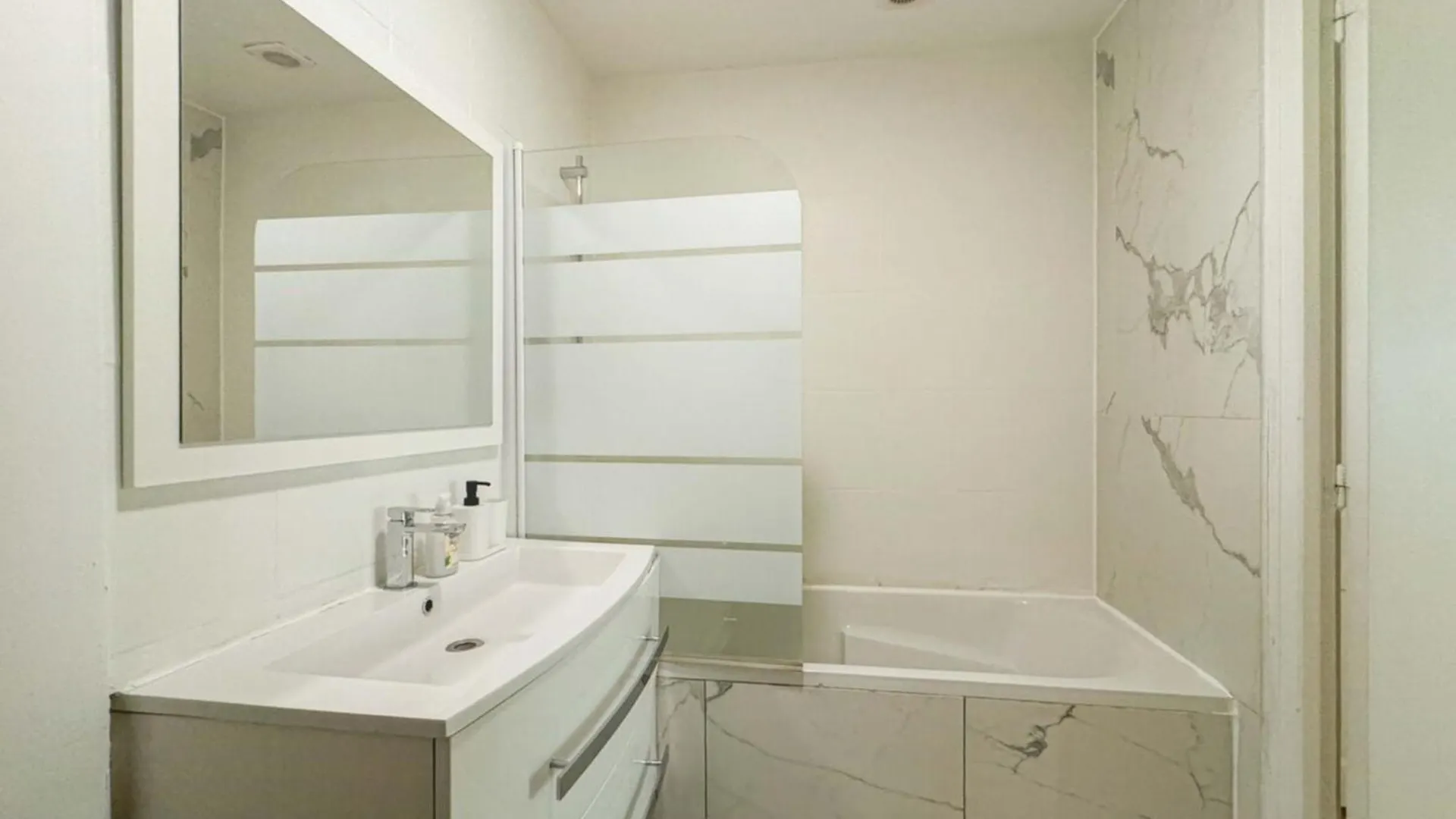 Сasa de vacaciones Flexliving - Room - Banquier París